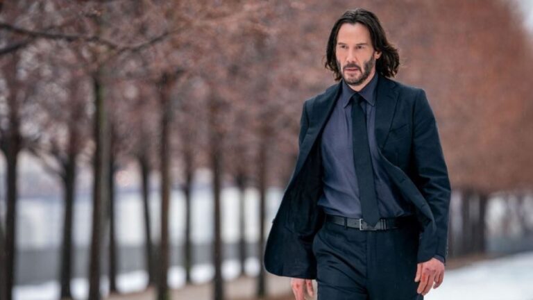 John Wick 4, Yerli Gişenin Zirvesinde!Türkiye’de sinema tutkunlarının merakla beklediği aksiyon filmlerinden biri olan John Wick 4, yerli gişenin zirvesine çıktı! Film, başarılı oyuncu Keanu Reeves’in başrolünde olduğu ve aksiyon dolu sahneleriyle seyircileri kendine hayran bıraktı.Heyecanla beklenen bu film, Türk sinemaseverler tarafından büyük ilgi gördü ve yerli gişenin zirvesinde yer almaya hak kazandı. John Wick 4’ün etkileyici hikayesi, başarılı koreografileri ve müthiş oyunculukları, sinemaseverlerin beğenisini kazanarak onları heyecanlandırmayı başardı.Türk sinema sektöründe stratejik bir öneme sahip olan yerli gişe, ülkemizin kültürel ve sanatsal zenginliğini yansıtan bir açıdan da önem taşıyor. John Wick 4’ün yerli gişede başarılı olması, Türk sinemacılığının uluslararası arenadaki başarısına katkı sağlıyor.John Wick 4, Türk sinema izleyicisinin beklentilerini fazlasıyla karşılarken, aynı zamanda ülkemizde sinema sektörünün gelişimine de katkı sağladı. Türk sinema sektörünün, uluslararası arenadaki başarısı artarak devam ediyor ve biz de bu başarıyı gururla takip ediyoruz.